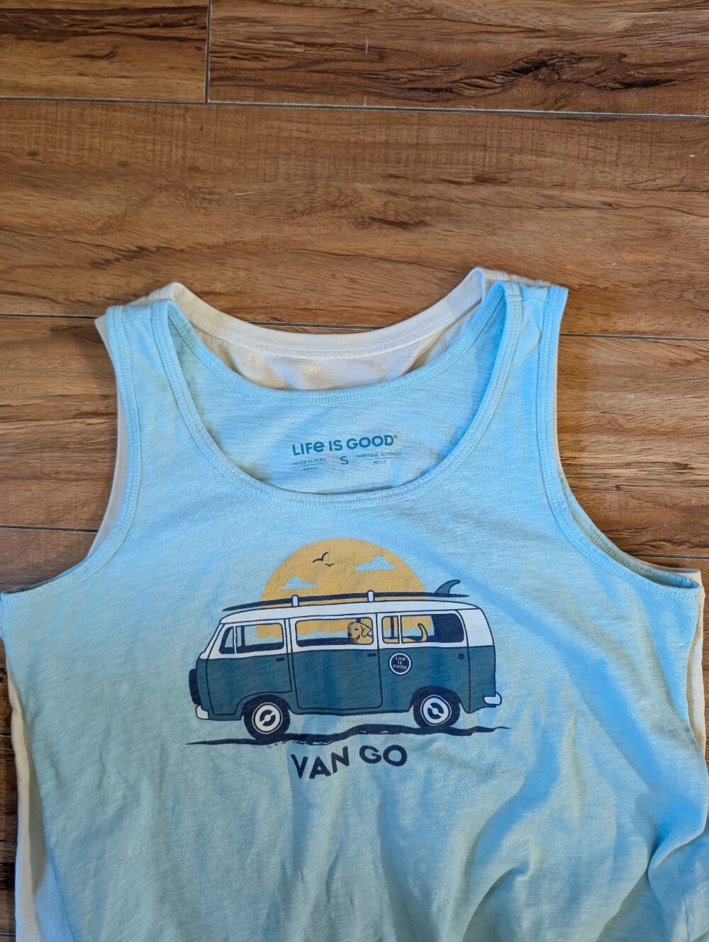 2 Life Is Good Women's Tank Tops VW Bus Flower Child Small Medium - Picture 4 of 4